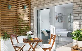 Studio Apartment Close To The Sea
